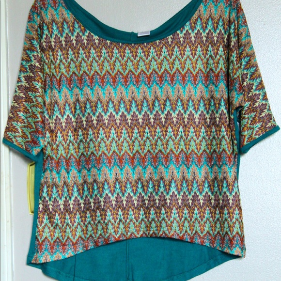 Large High-Low Short Sleeve Shirt - Picture 1 of 6